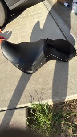 00-17 Harley-Davidson Heritage Softail Signature Series Studded Seat