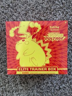 Vivid Voltage Elite Trainer Box ETB