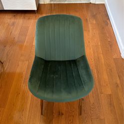 8 Beautiful, Green Velvet Dining Chairs