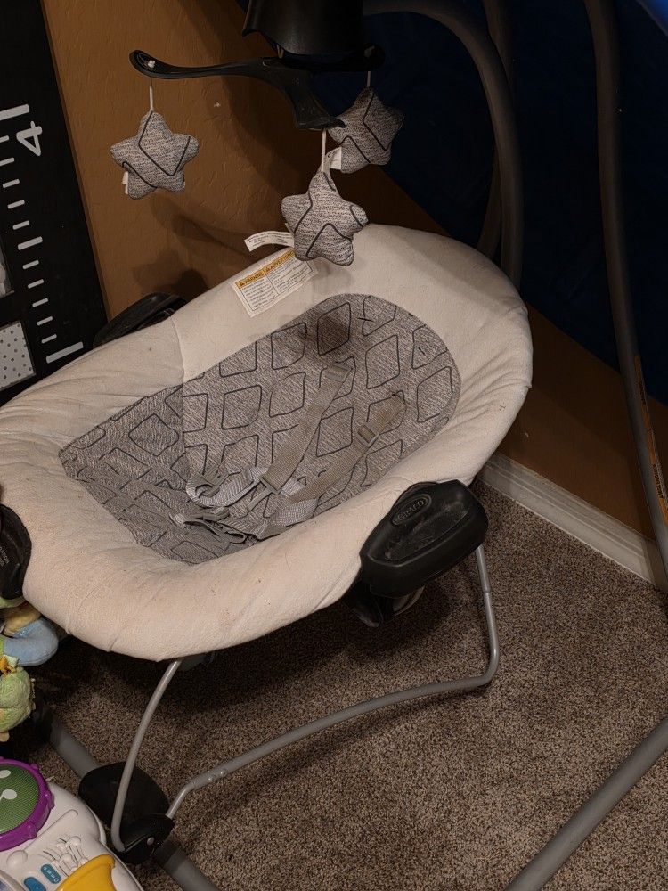 Graco Simple Sway.. Baby Swing