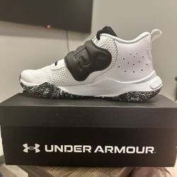 Under Armour Size 7Y