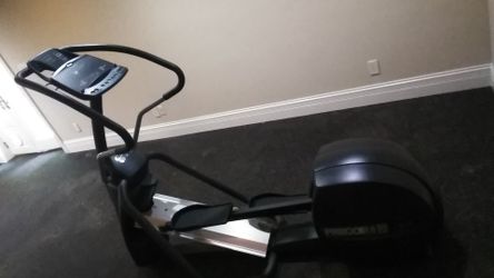 Precor EFX 5.23 Elliptical Cross-Precor