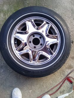 225/60R16 Michelin