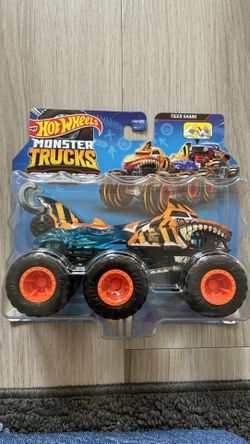 Hot Wheels Big Rig Tiger Shark