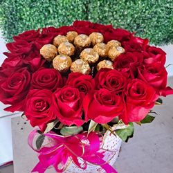 Areglo Floral Para Cualquier Ocasion Con Chocolates