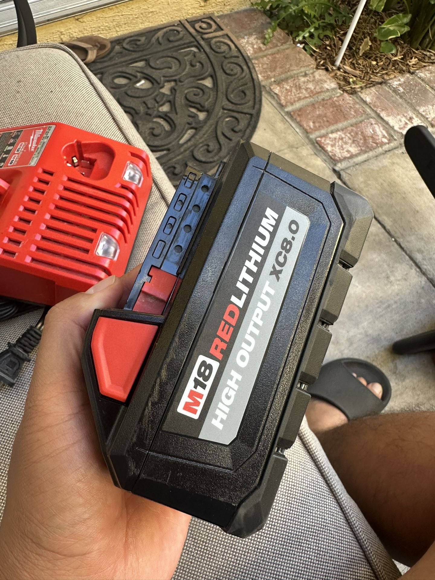Milwaukee M18 8.0 Battery And Charger Like New