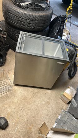 Rolling Refrigerator 