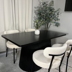 Black fluted dining table set