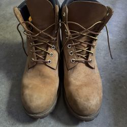 Timberland Size 9 Tan