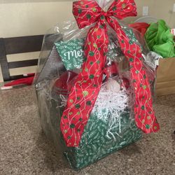 Scentsy Red Truck Warmer In Gift Basket