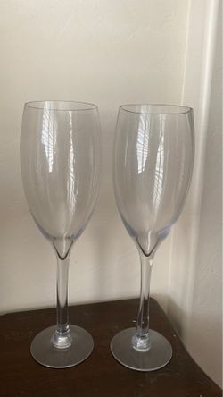 $25 for 2 wine decorative glasses