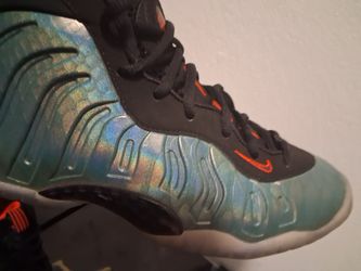 Nike Foamposite Teal and Black Sneakers