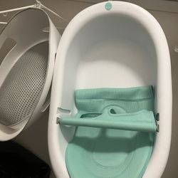 Frida Baby 4 In 1 Bath Tub 