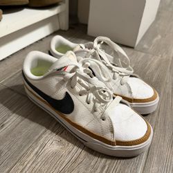 Shoes Womens Size 5 Bundle 