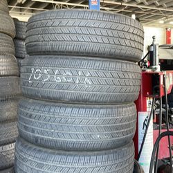 205/60R16 marca Bridgestone usadas en muy buenas condiciones de vida