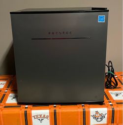 Mini FRESTEC Fridge