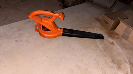 Black & Decker leaf blower