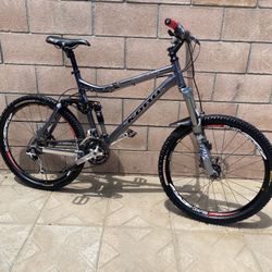2009 Kona Dawg Deluxe Mountain Bike 