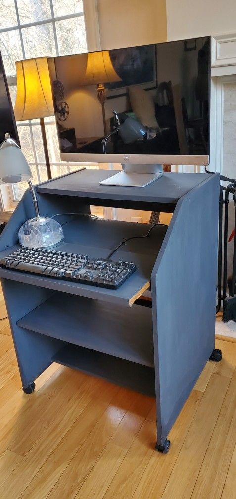 Compact Computer Desk With Storage And Hutch 