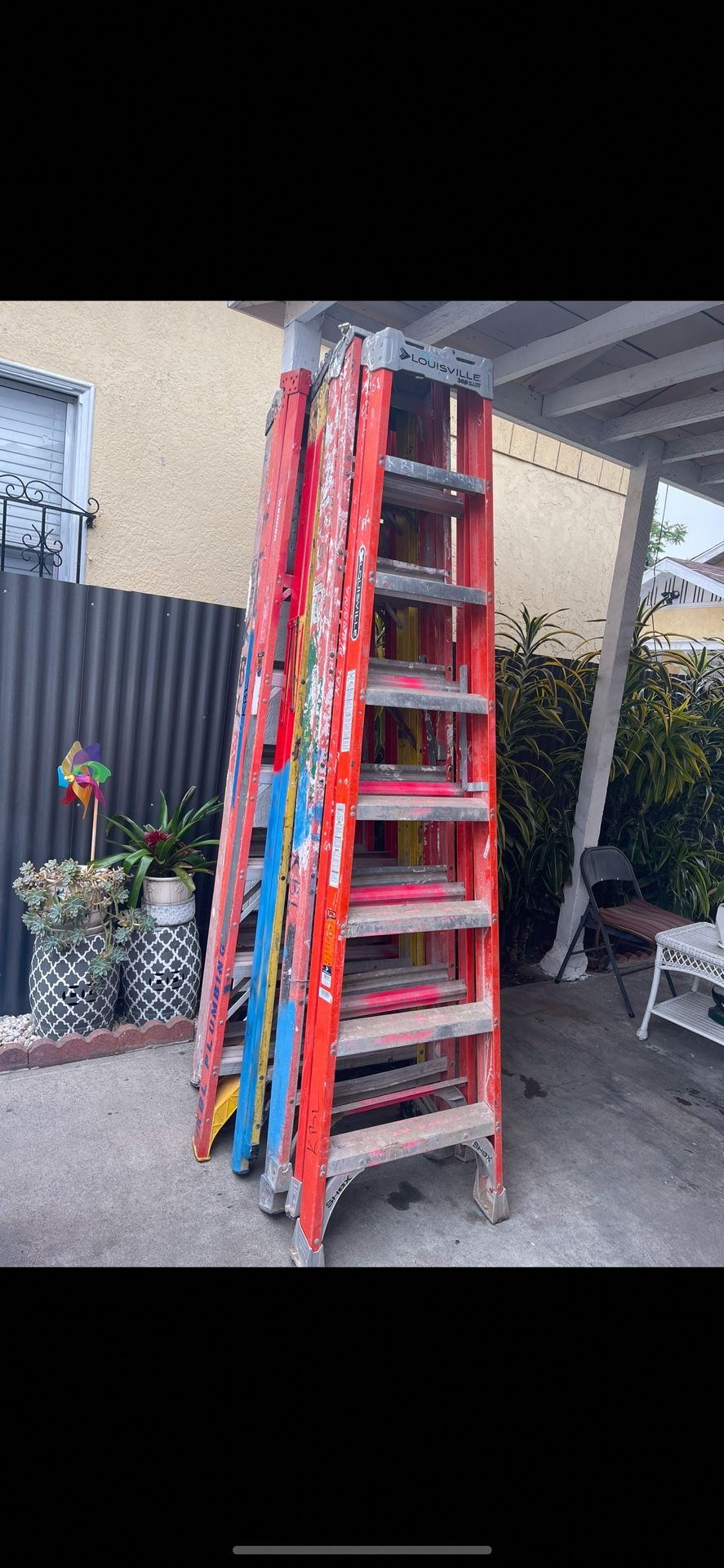 Excellent Condition Different Sizes Fiberglass A frame ladders