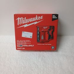 Milwaukee
M12 12-Volt Lithium-Ion Cordless 3/8 in. Crown Stapler (Tool-Only)