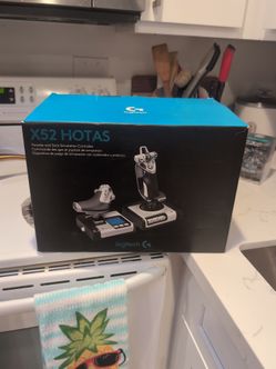 Logitech G X52 H.O.T.A.S. Throttle and Stick Flight Simulation