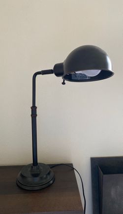 Desk/table lamp