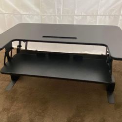 Mount It Desktop With Hydraulics