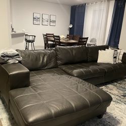 Black faux Leather Sectional 135’