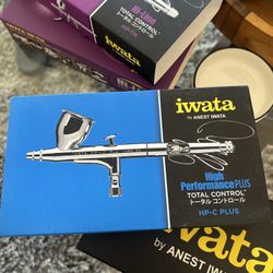 Iwata HP-C Plus NEW Airbrush