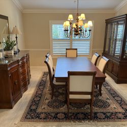 Complete Dining Room Set / Juego De Comedor