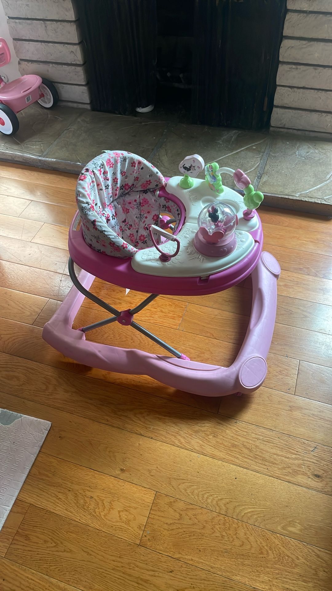 Minnie Mouse Walker