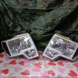 2009-14 Ford F-150 Right And Left Headlight Pair