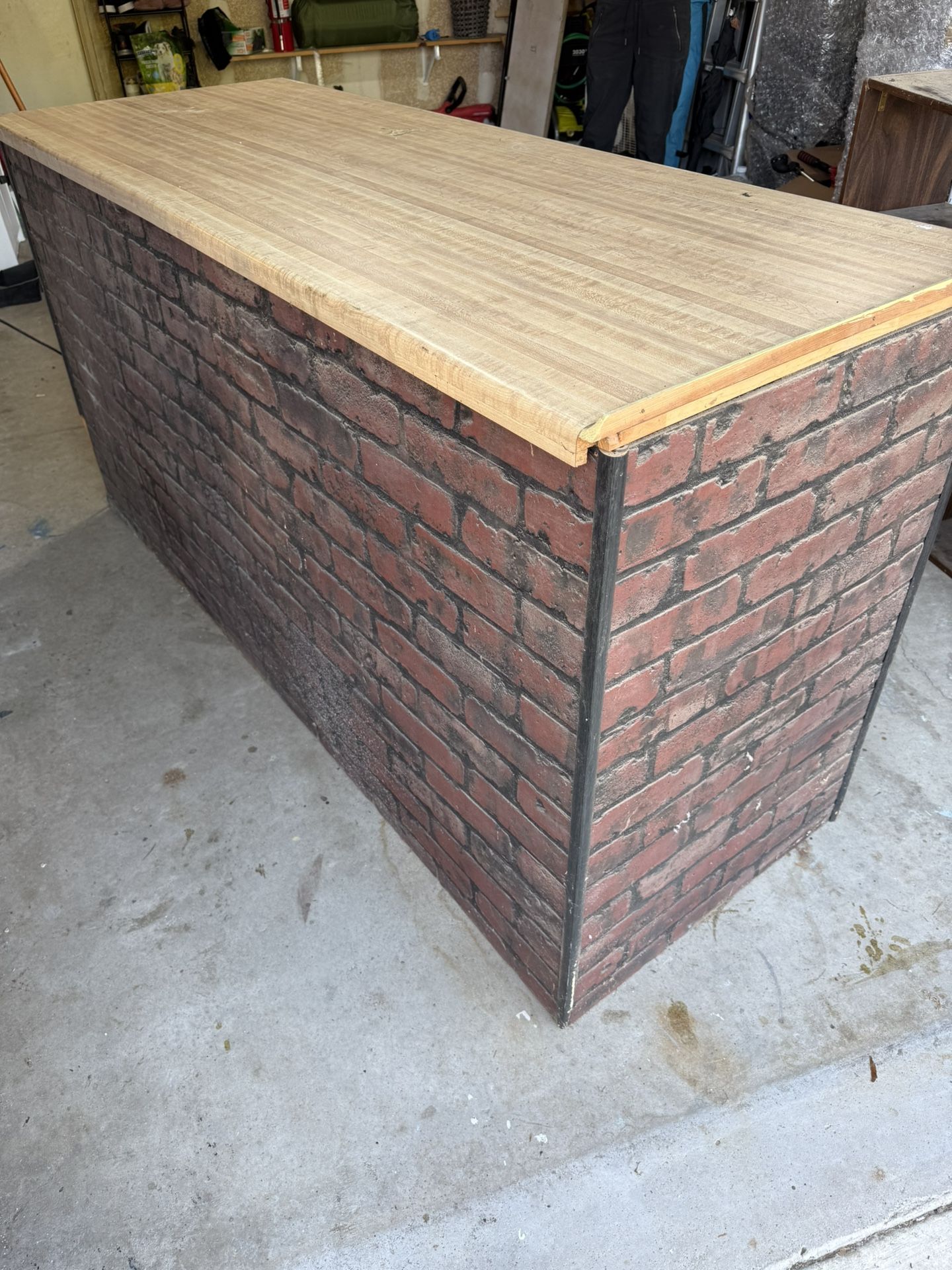 Free Cabinets