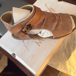 Women Size 7 Blowfish Malibu Shoes