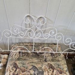 Collector Plates Wall Holder