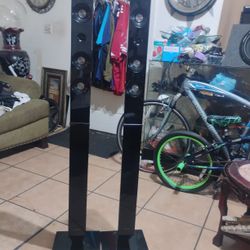Samsung home theater Tower speakers $30