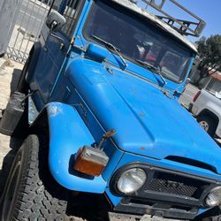 1979 Toyota Land Cruiser/350 Chevy Motor