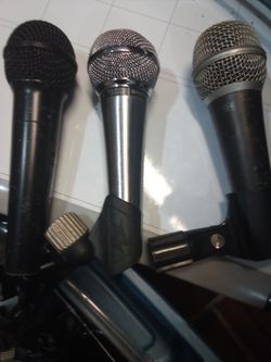Lot of 3 Dynamic Vocal Microphones and parts