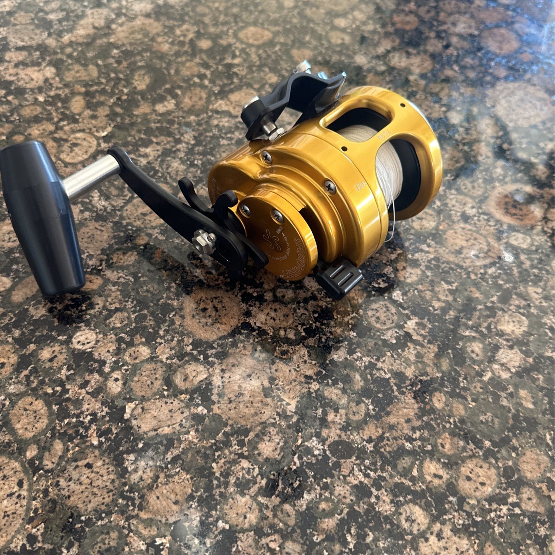 Tiburon Smart Shift Fishing Reel