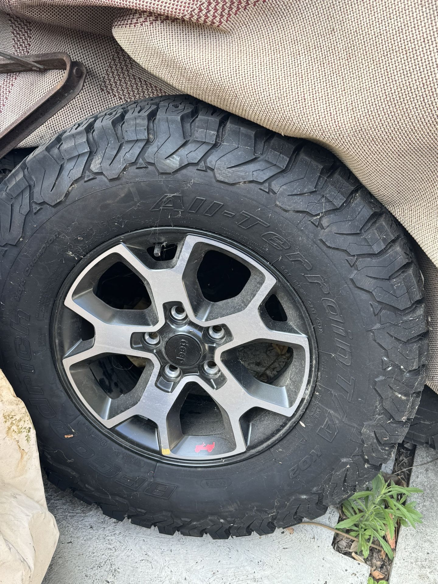 2022 Jeep Wrangler Rubicon Original Wheel&tires