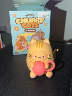 Chubby cats figure “yarn cat”