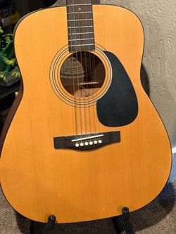 Yamaha F-35 Acoustic Guitar