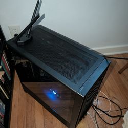 Full PC Setup w/ 27" 1440p curved monitor, keyboard+mouse, mic