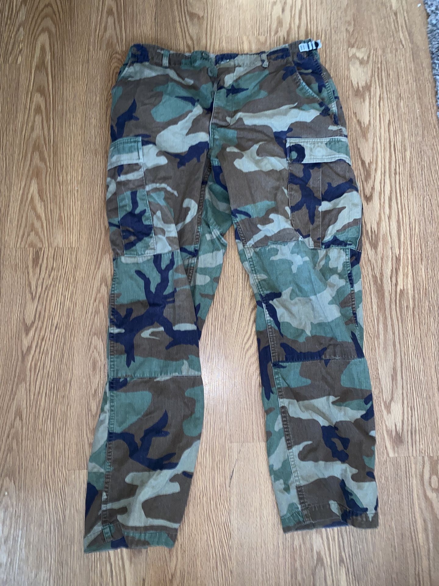 Women’s Camo Cargo Pant