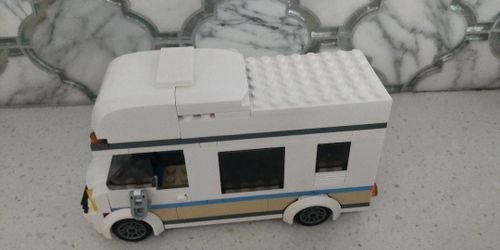 LEGO City Holiday Camper Van #60283