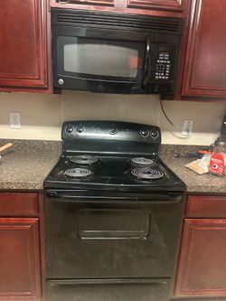 stove and microwave