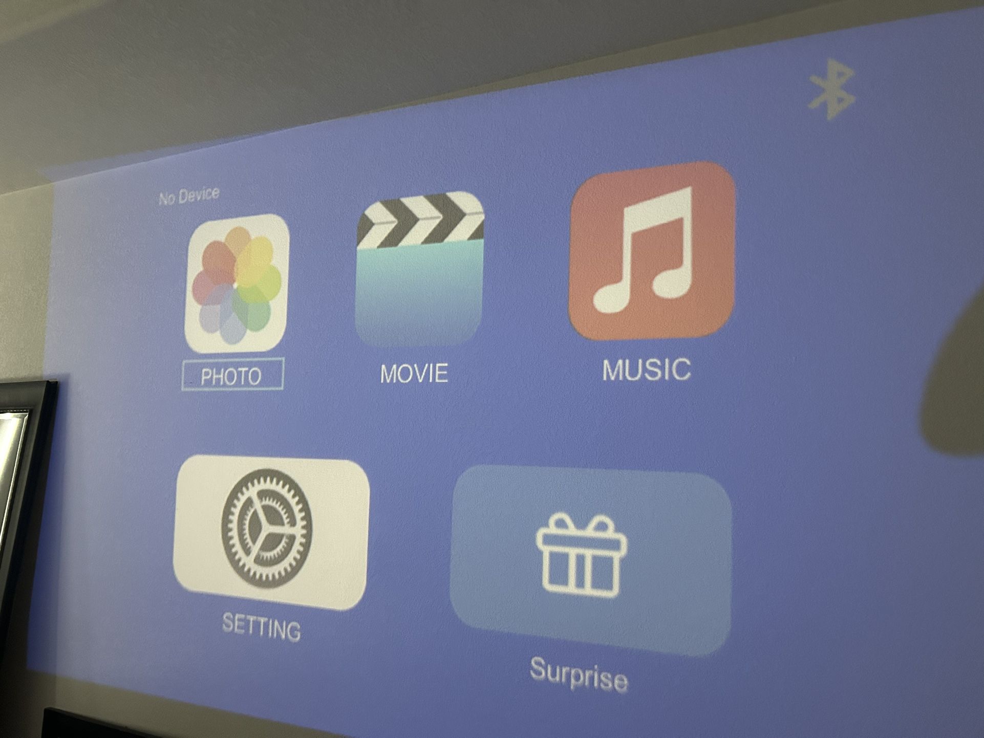 Projector, Hmdi, Apple Adaptor, Projection Screen