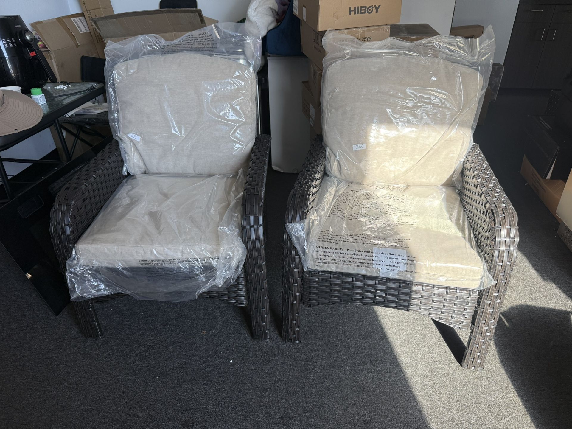 2 Pieces Wicker Patio Chairs - Outdoor Rattan Chairs Set of 2,All-Weather PE Wicker Dining Chair Set with High Back and Deep Seating for Deck Porch,Be