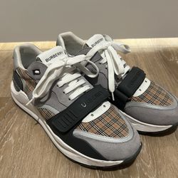 Burberry Sneakers 